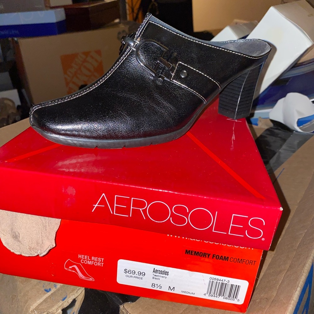 Black heel boots